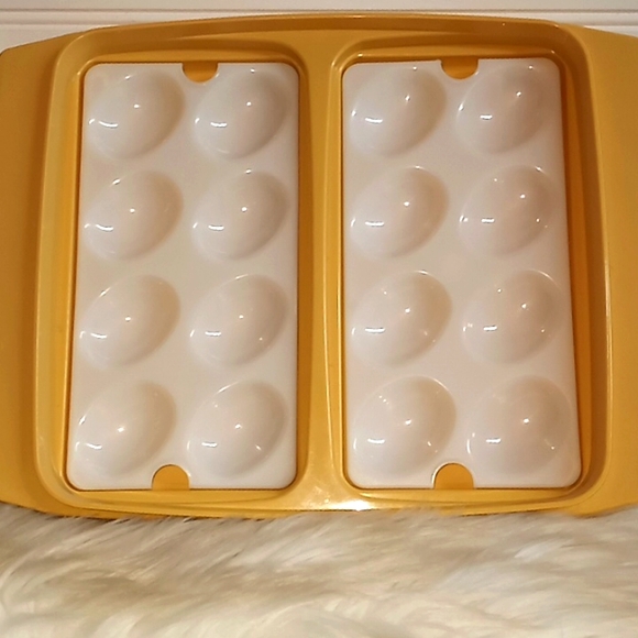 Vintage Tupperware Deviled Egg Tray 723-1 - Picture 7 of 11